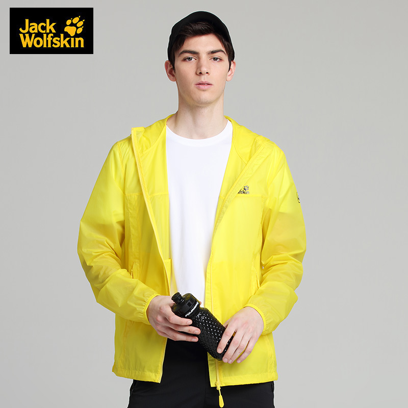 狼爪夏季新品户外防风防泼水轻薄连帽男士皮肤衣外套 JackWolfskin 狼爪夏季新品户外防风防泼水轻薄连帽男士皮肤衣外套 JackWolfskin