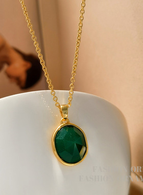 铜镀真金复古绿色几何吊坠项链时尚简约颈链早秋新款锁骨链女
