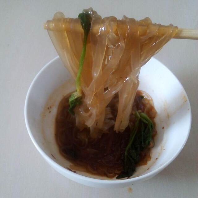 ມັນ​ຕົ້ນ​ຫວານ​ທີ່​ບໍ​ລິ​ສຸດ vermicelli ກວ້າງ Dongping Zhengliang ຍີ່​ຫໍ້​ພິ​ເສດ​ທ້ອງ​ຖິ່ນ​