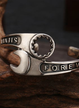 s925男女个性创意潮人字母手镯