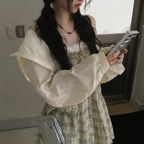 Mood lace 蕾丝花边纽扣小背心 纯欲风白色修身短款打底内搭吊带 - 图3