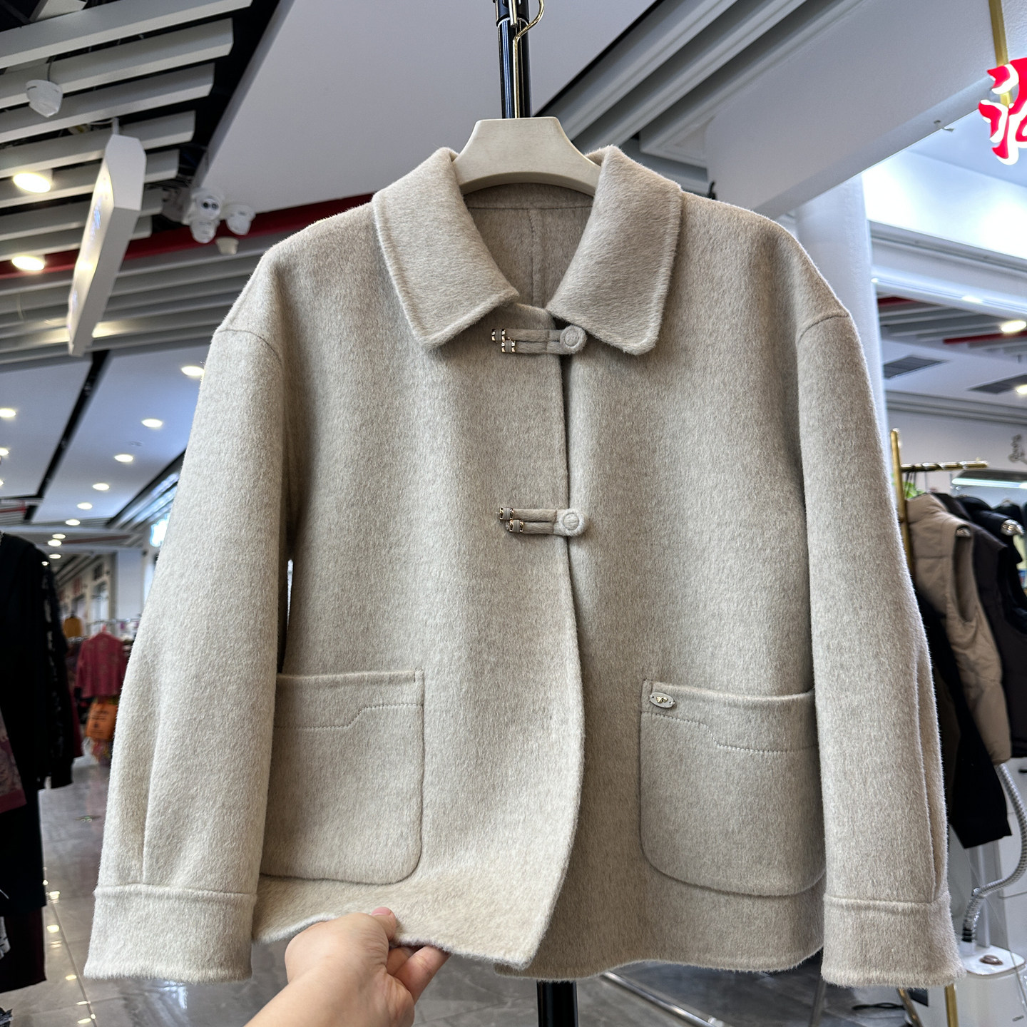 妈妈装2025秋冬新款翻领短款双面呢大衣女中老年宽松呢子毛呢外套,淘宝优惠券,粉丝福利购,淘宝优惠卷