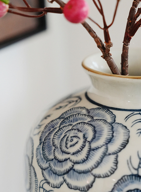 13寸牡丹纹梅青花瓷瓶满绘釉下彩居家装饰摆件客厅玄关花瓶