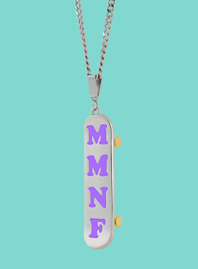 MMNF钛钢滑板项链xxDoll玩偶限量