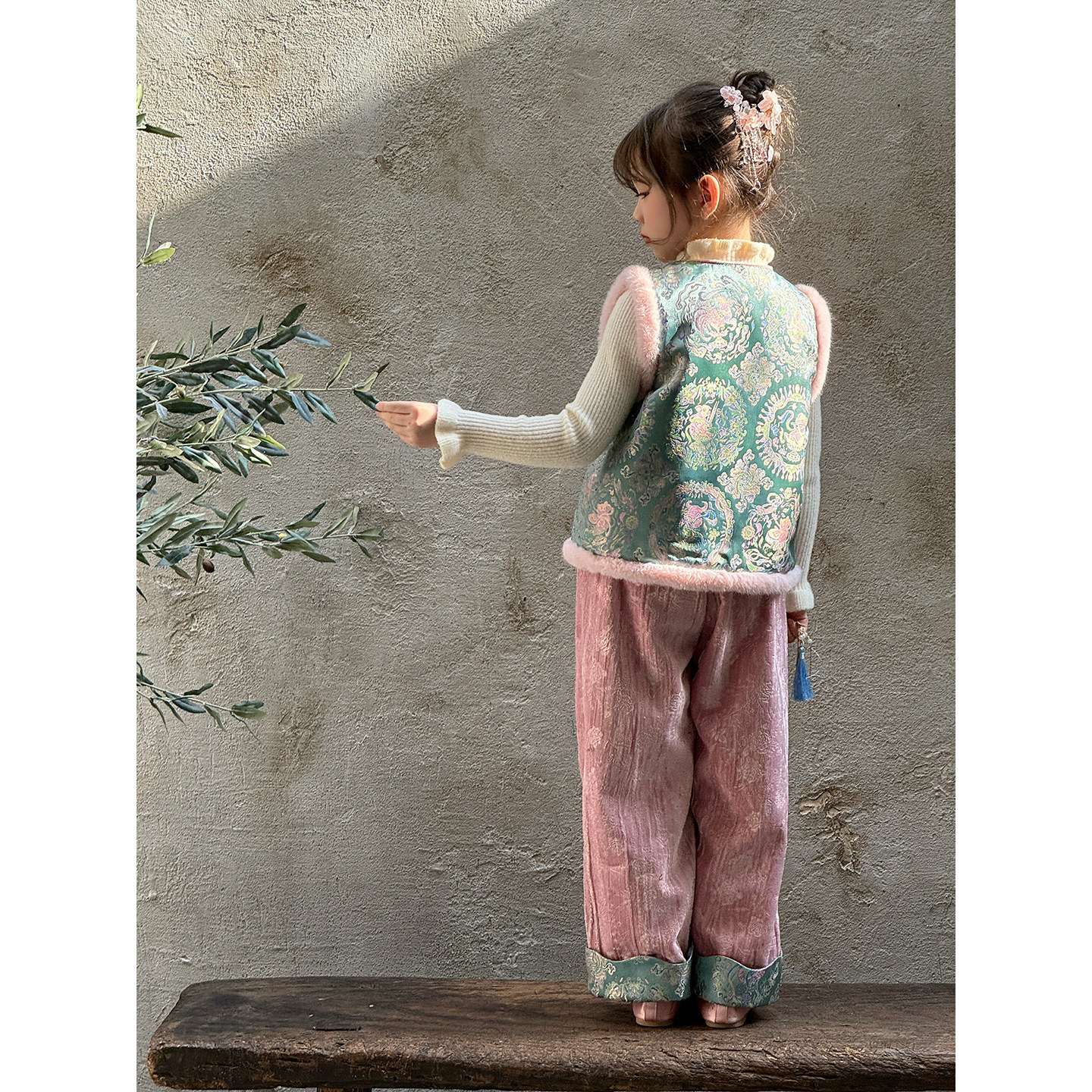 女童旗袍冬季新款儿童新中式唐装拜年服洋气夹棉马甲加绒裤子套装,淘宝优惠券,粉丝福利购,淘宝优惠卷