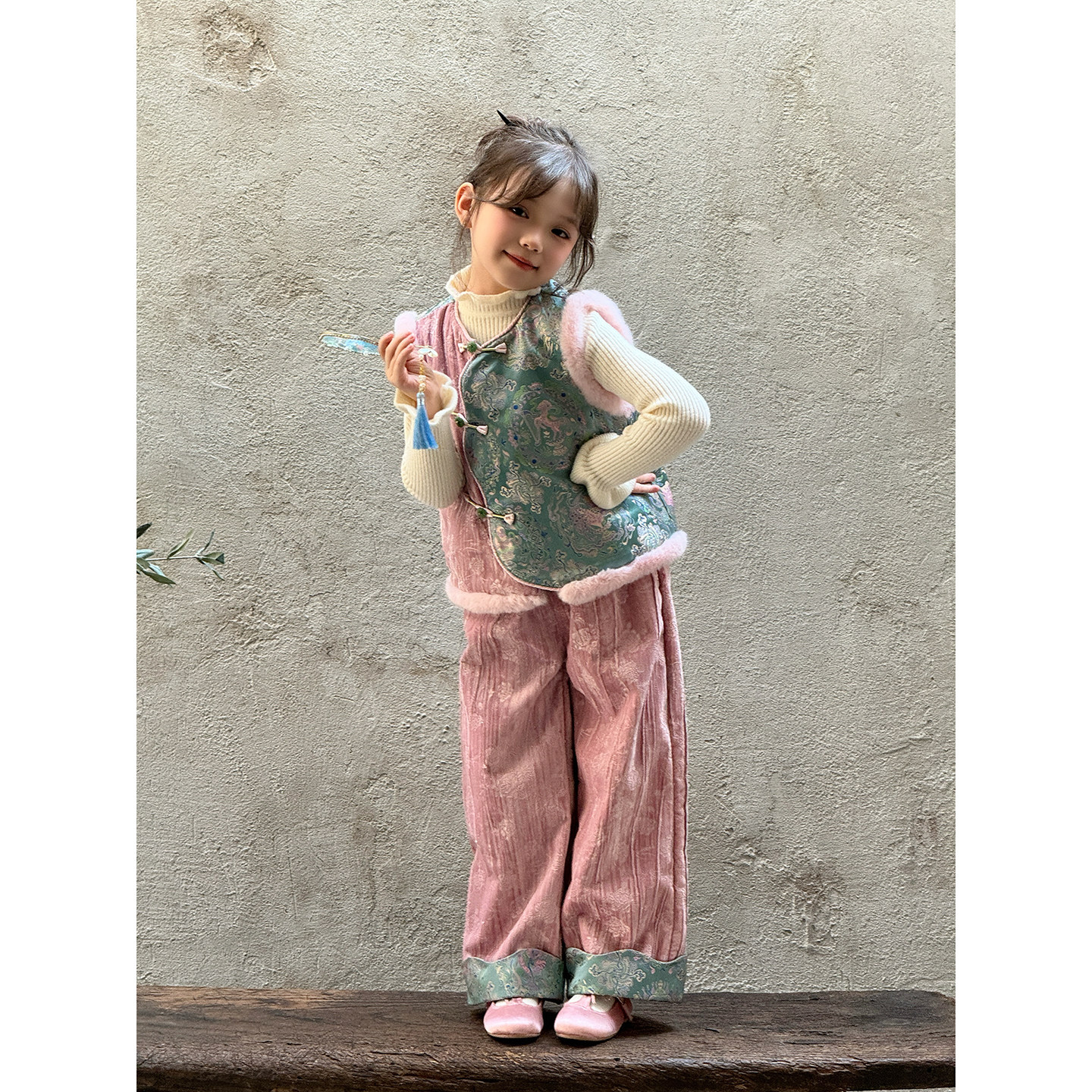 女童旗袍冬季新款儿童新中式唐装拜年服洋气夹棉马甲加绒裤子套装,淘宝优惠券,粉丝福利购,淘宝优惠卷