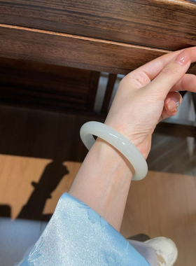 新疆和田玉晴水高冰晴白手镯泥鳅背镯子节日礼品礼物送证书礼盒