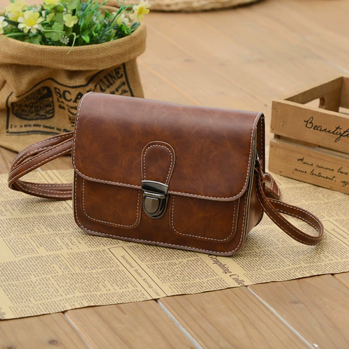 Небольшая сумка, универсальная сумка через плечо, небольшая дизайнерская сумка на одно плечо, коллекция 2021, тренд сезона, в западном стиле