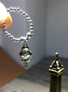 小众饰品925银招财猫戒指弹力串珠饰品 食指戒 银饰带挂件戒指女