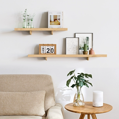 Бесплатная удара с твердым деревянной стеной, стена на полке -гостиная