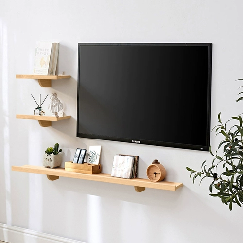 Бесплатная удара с твердым деревянной стеной, стена на полке -гостиная