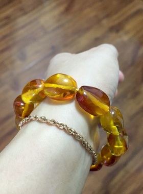 琥珀波罗的海颜色漂亮随形手串