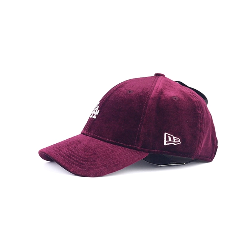 New Era 9forty Luxury Velvet Series вышивая вышивка бейсбола Shade Luck Sports Hat Black Blue Wine Red бесплатно