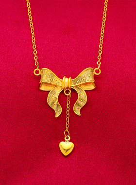 爆款在逃公主蝴蝶结项链女可爱心小众设计感钛钢百搭饰品