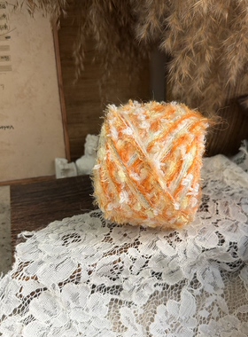 咿唔手混线-橘绿色特色爆米花手工diy钩针棒针编织包包毛线卡套