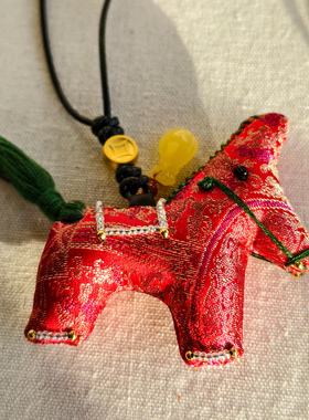 桑蚕丝香云纱串珠小马坠挂件项链