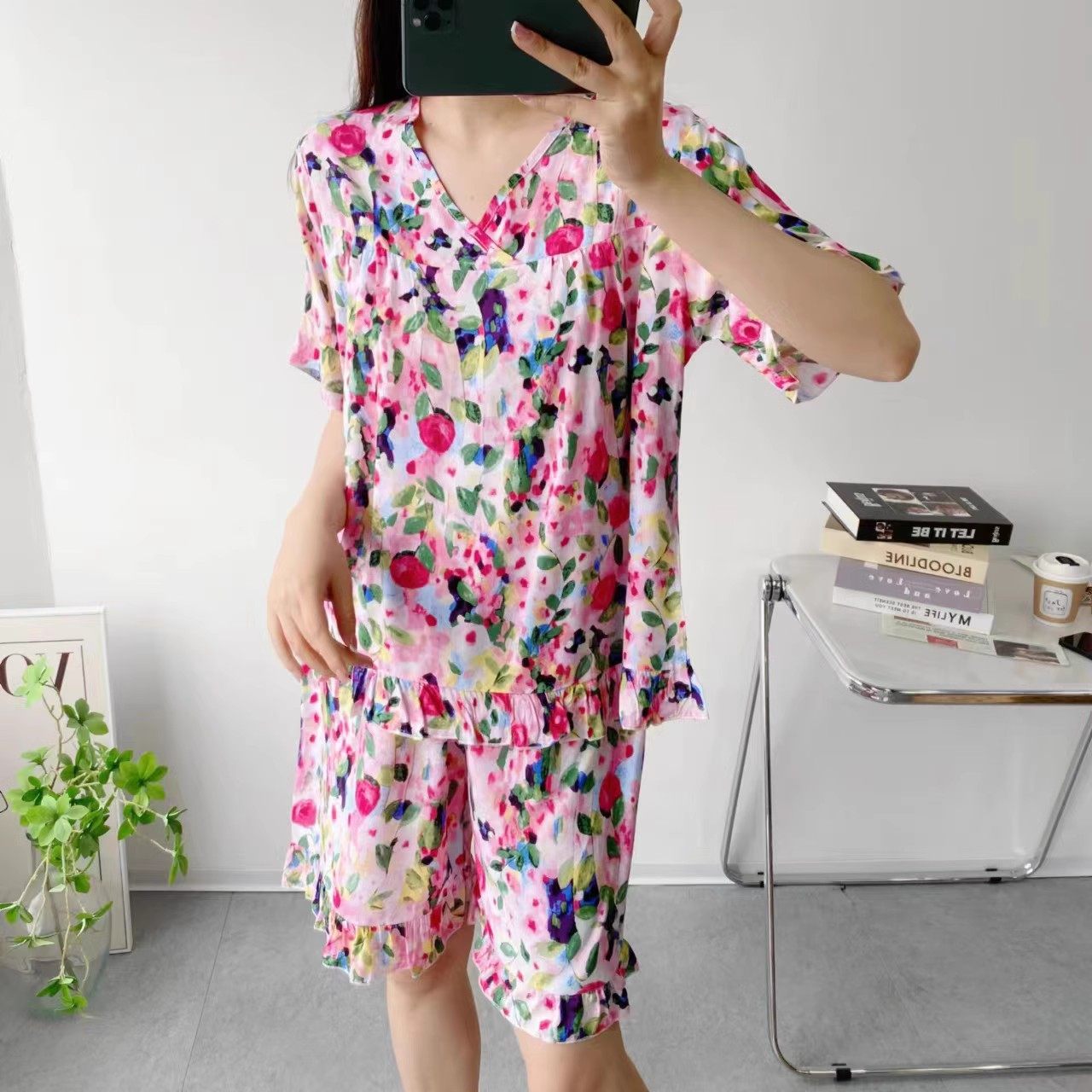 宽松棉绸睡衣女士2025年夏季薄款大码短袖短裤人造棉家居服两件套,淘宝优惠券,粉丝福利购,淘宝优惠卷