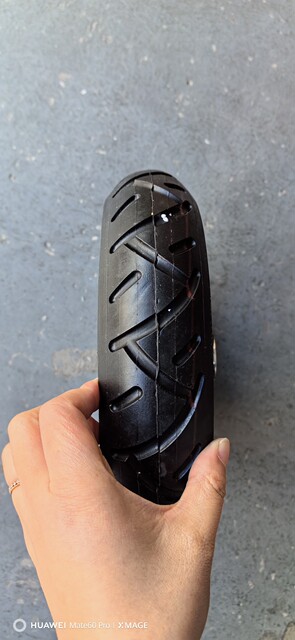 10 ນິ້ວ 10 * 2.50 disc brake motor motor auxiliary wheel aluminium wheel hub with tire scooter wheel hub