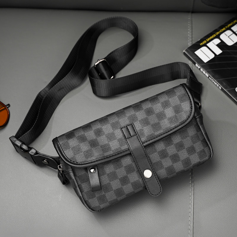 2025新款时尚小包男包经典格纹胸前包街头斜挎包百搭小腰包手机包,淘宝优惠券,粉丝福利购,淘宝优惠卷