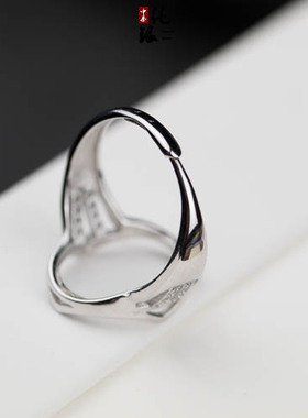 流线型镶钻戒指托