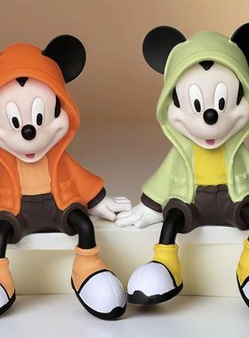 橙色坐姿披风米奇高级感入户玄关客厅电视柜轻酒柜奢手办摆件