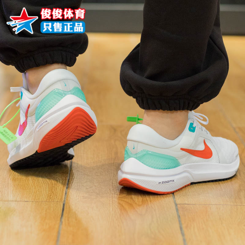 NIKE耐克女鞋2024春新款ZOOM轻便低帮透气运动跑步鞋鞋DA7698-106 - 图2