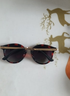 纯原派丽系列厚重板材框金属腿