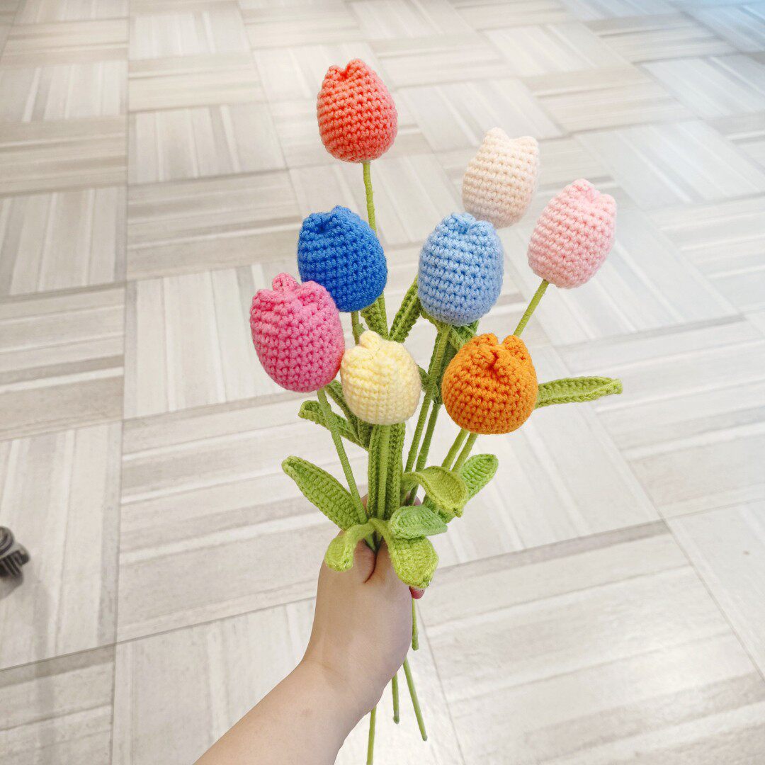 满38包邮手工毛线编织郁金香单支花束成品家居装饰节庆创意礼品