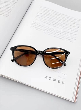 复古奶白猫眼墨镜显瘦高级