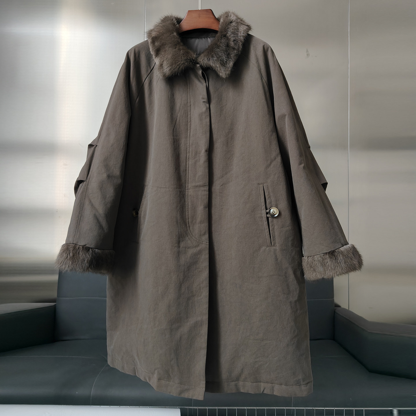 巴恩风鹅绒羽绒服女中长款2025冬季新款外套青根貂毛领皮草派克服,淘宝优惠券,粉丝福利购,淘宝优惠卷