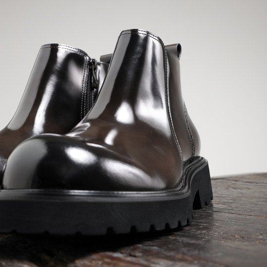 Ботинки Челси на толстой подошве в британском стиле. Мужские короткие сапоги из натуральной кожи.