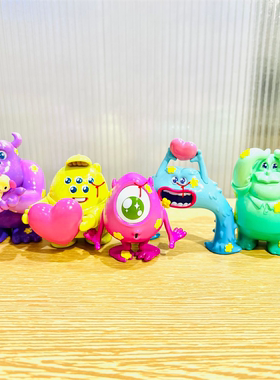 名创优品怪兽大学盲盒手办摆件