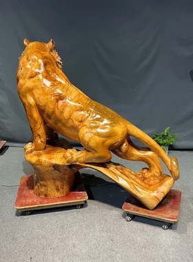 香樟木虎摆件实木老虎雕刻工艺品客厅办公室装饰品乔迁开业礼品