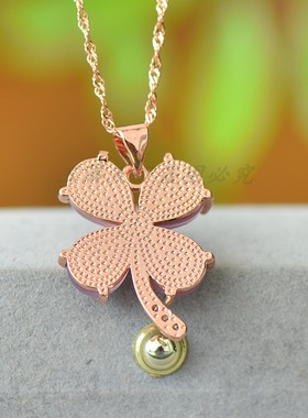 天然冰种玉髓吊坠四叶草玛瑙项链