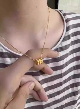 黄金包银饰品小蛮腰吊坠项链黄金色路路通吊坠女生转运珠坠锁骨链