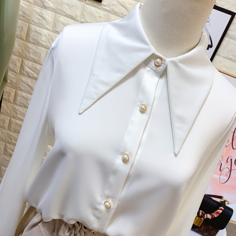 设计感职业工装缎面白色衬衫女春季气质百搭垂感真丝打底衬衣上衣