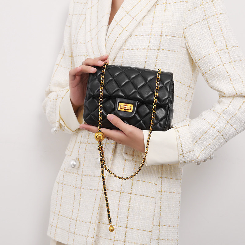 小香风2020新款小ck链条金属球包包 上上品箱包女士包袋