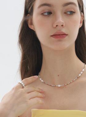 SOLDEVERANO蕃秀西班牙小众设计多巴胺彩色珍珠项链高级感锁骨链