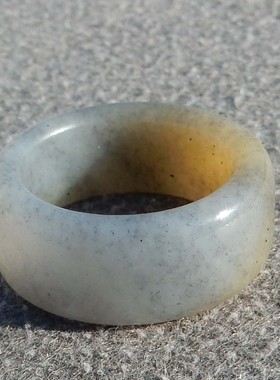 震惊了方言和田玉新疆且末料油润细腻高脂红糖青花20mm戒指扳指s2