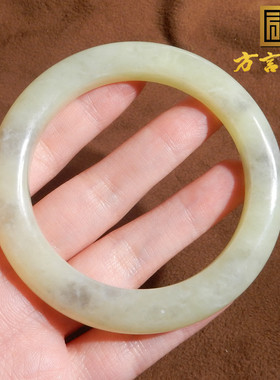 惊呆了方言和田玉精品放漏款新疆黄口带青花细腻卡56mm正装手镯A2