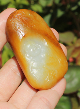 方言和田玉老熟油润黄沁籽料把件