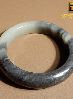 新疆青花聚墨黑白分明56mm手镯