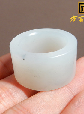 放巨漏22万元无结构羊脂玉带墨点