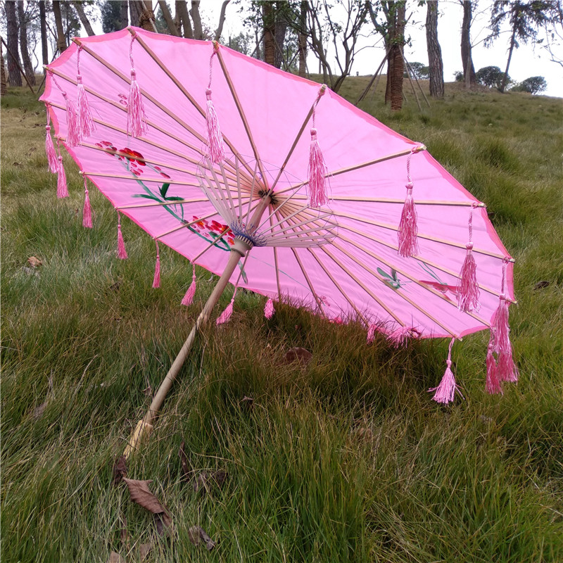 古代女子古装汉服油纸伞舞蹈演出走秀道具防雨飘带伞古风流苏伞-图2