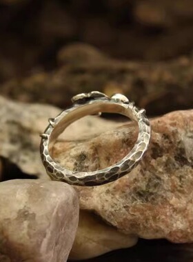 14K白金复古天然翡翠镶嵌戒指