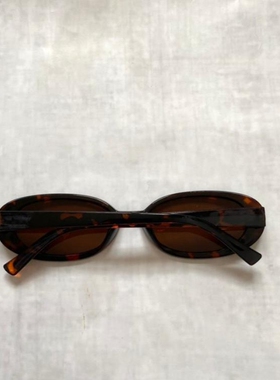 椭圆复古中性玳瑁色黑色太阳眼镜