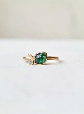 女黄金天然祖母绿镶嵌戒指订婚