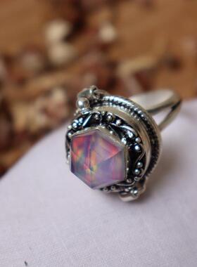 手作彩虹蛋白石镀银翻盖戒指