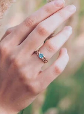 14K纯金复古瑞士托帕石戒指镶嵌