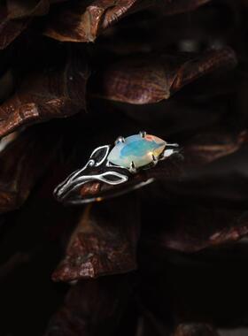 火蛋白石自然灵感树枝状戒指纯银